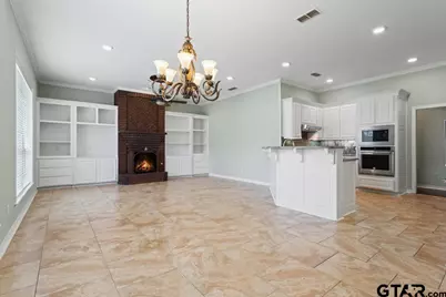 2113 Dover, Tyler, TX 75703 - Photo 9