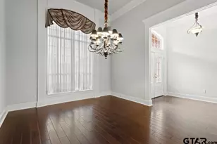 2113 Dover, Tyler, TX 75703 - Photo 5