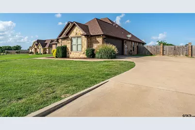 202 Sunnys Halo Blvd, Bullard, TX 75757 - Photo 9