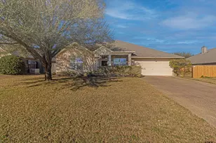 1909 Golden Bay, Whitehouse, TX 75791 - Photo 1