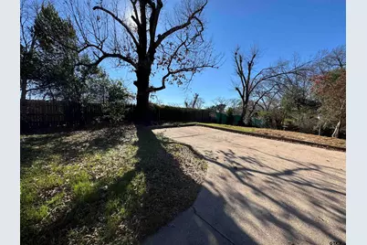 1823 Overbrook, Tyler, TX 75703 - Photo 47