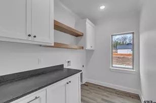 19446 Cedarpark Pl, Lindale, TX 75771 - Photo 15