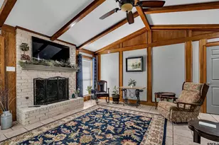 1814 Northpark Cir, Longview, TX 75605 - Photo 9