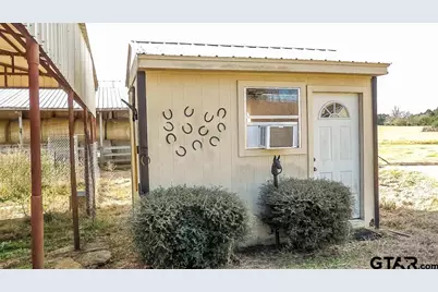 21781 Cr 2160, Troup, TX 75789 - Photo 17