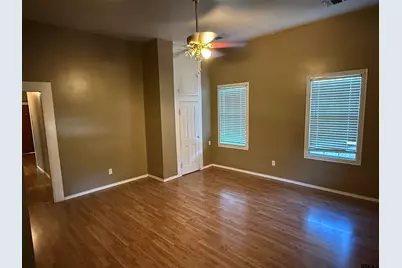 323 W Lorance St, Tyler, TX 75702 - Photo 5