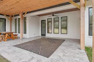 2105 Sophia Ln, Longview, TX 75601 - Photo 33