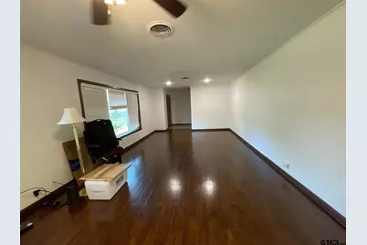 107 Bluebird, Mt Pleasant, TX 75455 - Photo 5