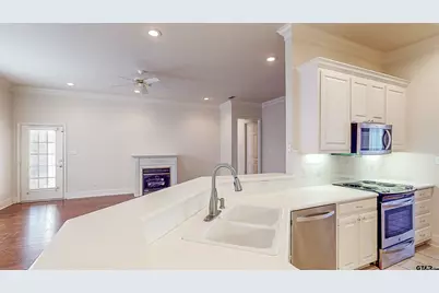 2435 Homestead Ln, Tyler, TX 75701 - Photo 11