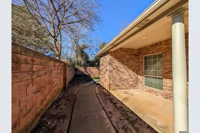 2435 Homestead Ln, Tyler, TX 75701 - Photo 31