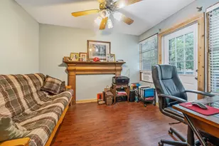 201 Elmwood Ln, Holly Lake Ranch, TX 75765 - Photo 5