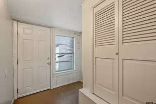 811 Kickapoo St, Jacksonville, TX 75766 - Photo 17