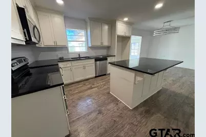 207 S Sun Camp, White Oak, TX 75693 - Photo 5