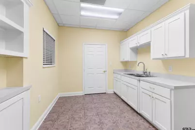 2230 W Grande Blvd, Tyler, TX 75703 - Photo 9