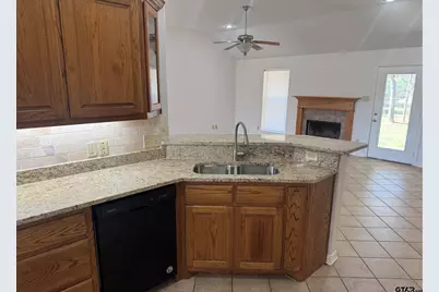 303 Kenneth St., Chandler, TX 75758 - Photo 5