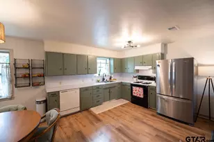 509 W South St, Lindale, TX 75771 - Photo 9