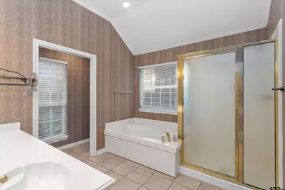 3305 Oak Village Dr., Tyler, TX 75707 - Photo 11