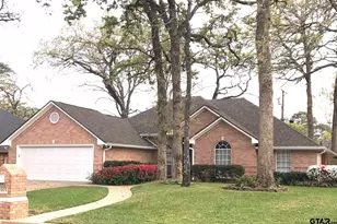 3305 Oak Village Dr, Tyler, TX 75707 - Photo 3