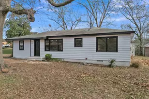 1212 N Edwards St, Gladewater, TX 75647 - Photo 1