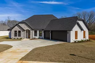 352 Heritage Wy, Bullard, TX 75757 - Photo 3