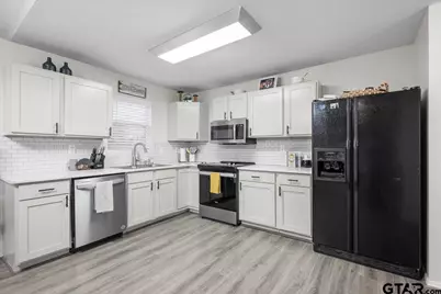 12501 Darrin Blvd, Lindale, TX 75771 - Photo 9