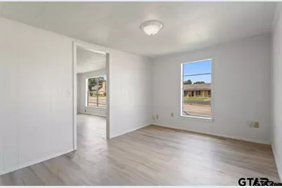 210 Cooper St, Lindale, TX 75771 - Photo 15