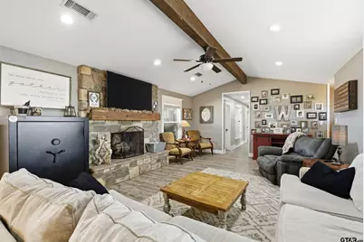 1742 SW Country Road 3055, Saltillo, TX 75478 - Photo 11