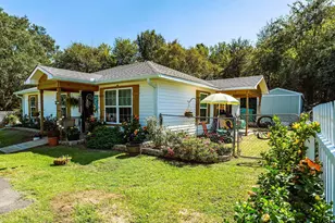 22982 Edgewater Dr, Frankston, TX 75763 - Photo 1