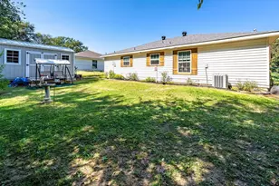 22982 Edgewater Dr, Frankston, TX 75763 - Photo 3