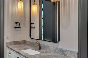 500 Roberts Cir, Longview, TX 75605 - Photo 9