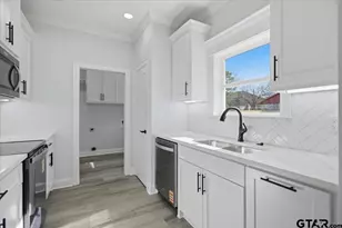 524 W 32nd St, Tyler, TX 75702 - Photo 11