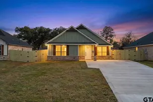 528 W 32nd St, Tyler, TX 75702 - Photo 1