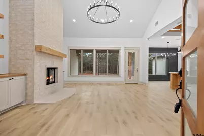 19429 Cedarpark Pl, Lindale, TX 75771 - Photo 5