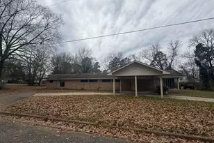 201 Parkview, Pittsburg, TX 75686 - Photo 1