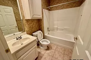 1911 Hollyglen, Tyler, TX 75703 - Photo 3