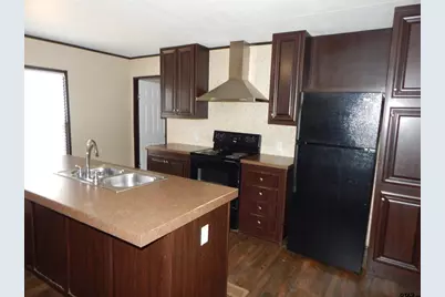 958 Boles, Gilmer, TX 75645 - Photo 7