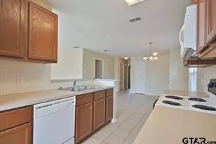 623 Hagan Rd, Whitehouse, TX 75791 - Photo 9