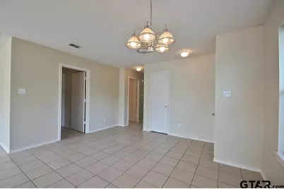 623 Hagan Rd, Whitehouse, TX 75791 - Photo 5