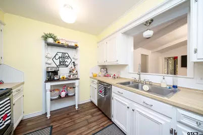 303 Wain Dr, Longview, TX 75604 - Photo 13