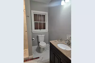 959 N Marshall St, Henderson, TX 75652 - Photo 17