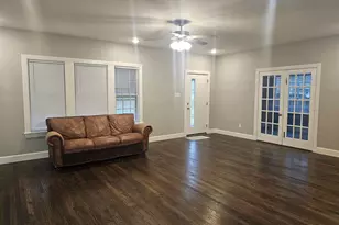 959 N Marshall St, Henderson, TX 75652 - Photo 5