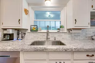 6205 An County Rd 153, Palestine, TX 75801 - Photo 9