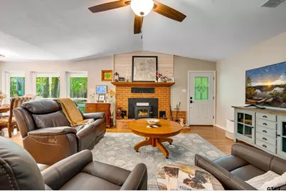 6205 An County Road 153, Palestine, TX 75801 - Photo 13