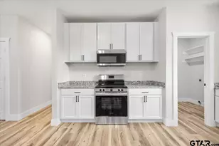 384 Guadalupe St, Bullard, TX 75757 - Photo 9