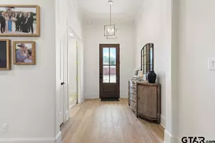 5300 Hollytree Dr, Tyler, TX 75703 - Photo 5