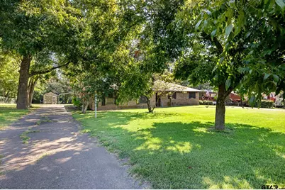 231 Quitman, Pittsburg, TX 75686 - Photo 3