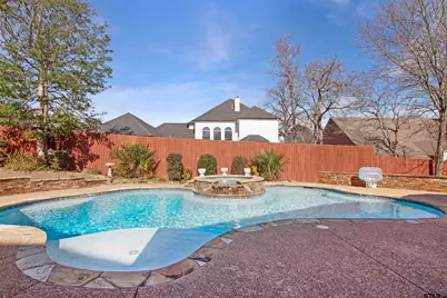 2111 Holly Hill Dr, Tyler, TX 75703 - Photo 33