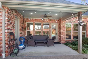 2111 Holly Hill Dr, Tyler, TX 75703 - Photo 31