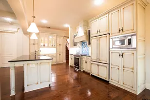 2238 Thornwood Dr, Tyler, TX 75703 - Photo 11