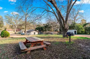 1108 Merritt Ave, Mt Pleasant, TX 75455 - Photo 3
