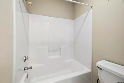 5401 Hollytree Dr. 604, Tyler, TX 75703 - Photo 11